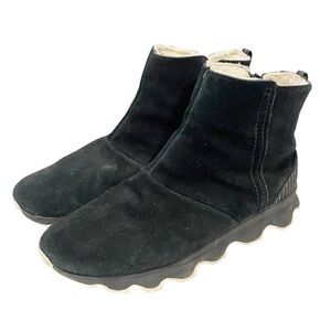 Sorel Women's‎ Kinetic Boot Size 10 Waterproof Short Bootie Black Suede Sherpa